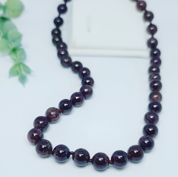 Beautiful Garnet beaded necklace 😍 - Picture 3 of 4